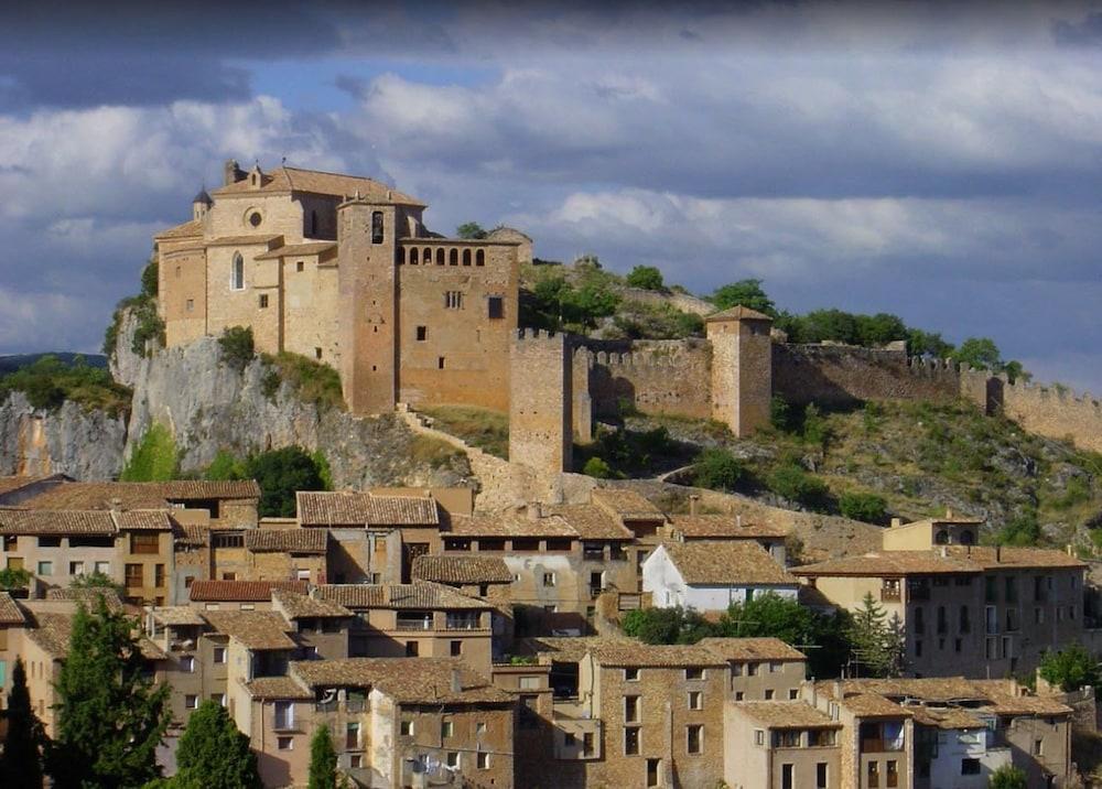 Hotel Santa Maria De Alquézar Kültér fotó